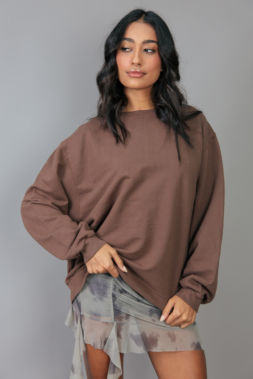 MOLETOM OVERSIZED MARROM BÁSICO MOLETOM OVERSIZED MARROM BÁSICO