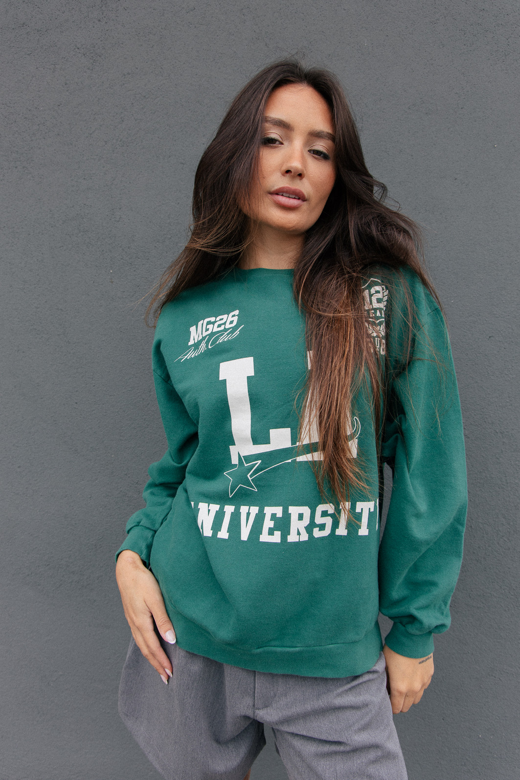 CASACO DE MOLETOM OVERSIZED VERDE UNIVERSITY CASACO DE MOLETOM OVERSIZED VERDE UNIVERSITY