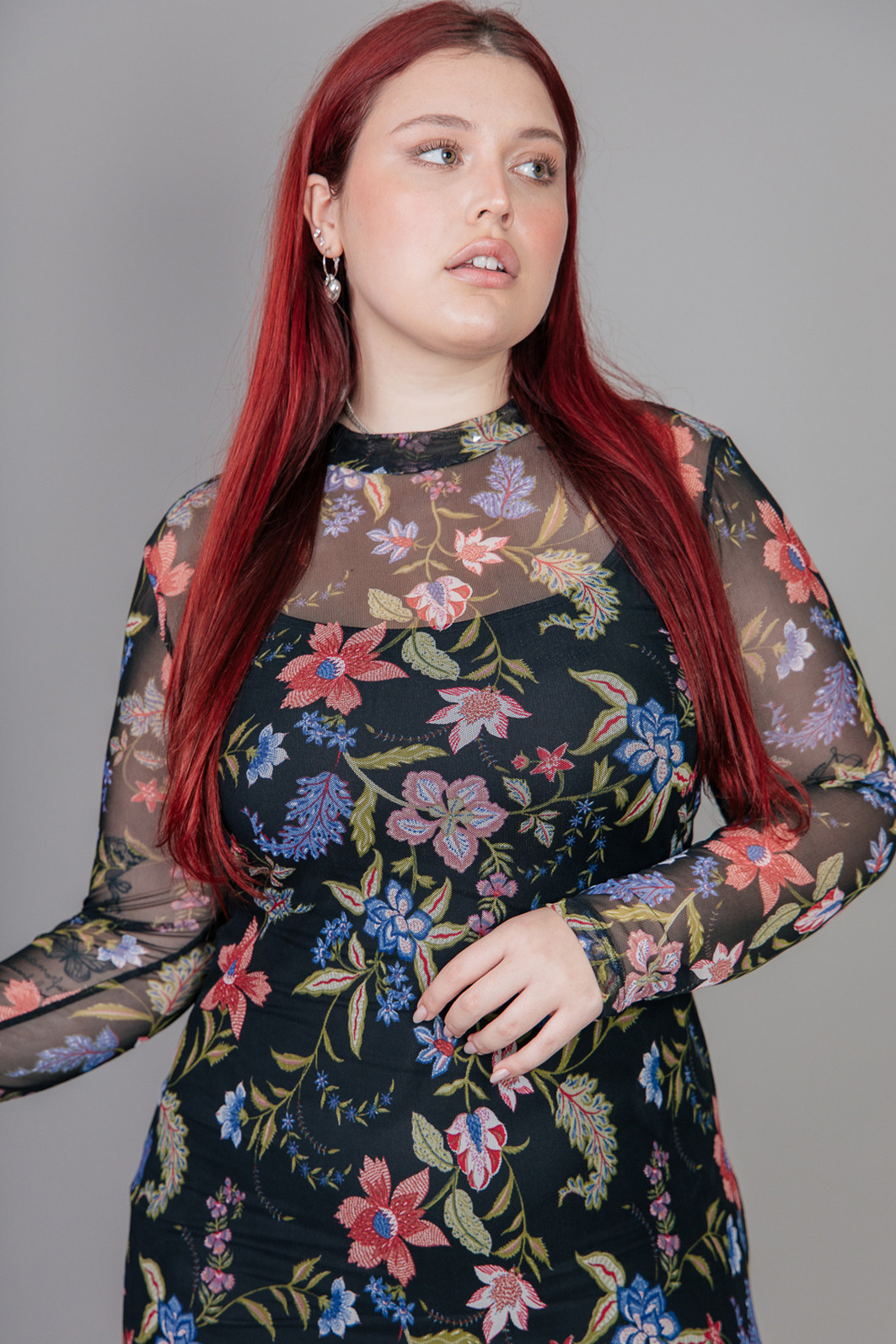 VESTIDO LONGO MANGA LONGA DE TULE ESTAMPADO FLORAL VESTIDO LONGO MANGA LONGA DE TULE ESTAMPADO FLORAL