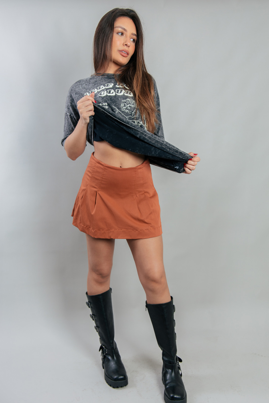 SHORT SAIA CARAMELO DE PREGAS SHORT SAIA CARAMELO DE PREGAS