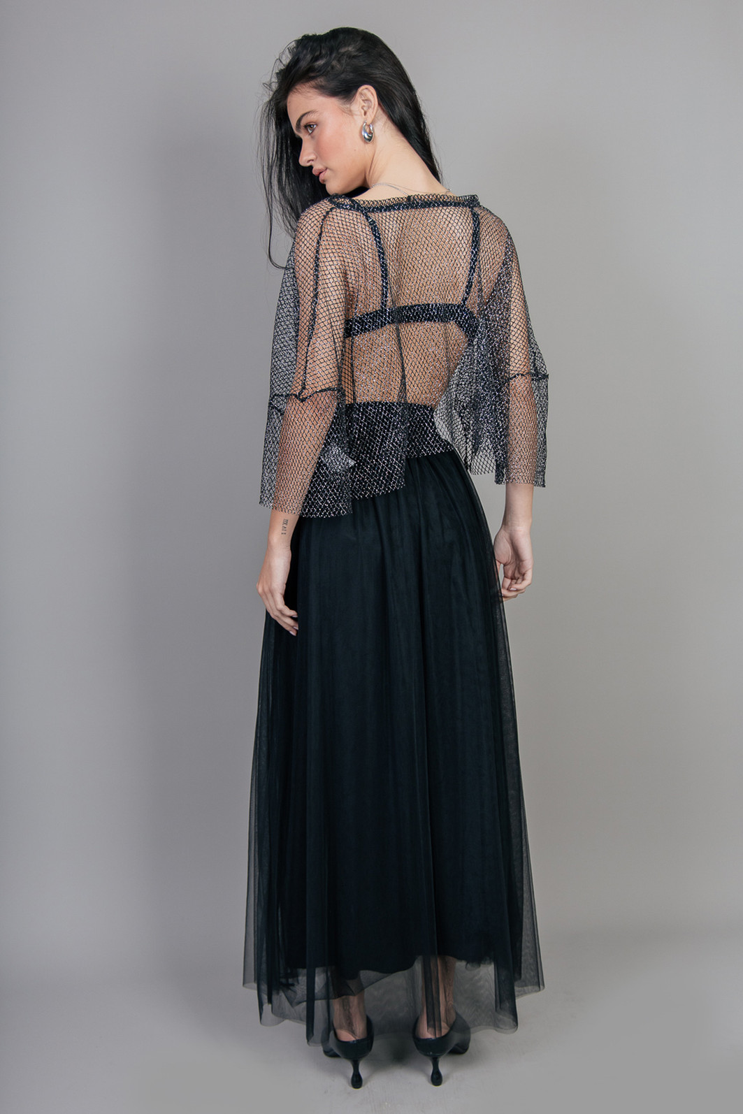 SAIA MIDI DE TULE PRETA COM FORRO SAIA MIDI DE TULE PRETA COM FORRO