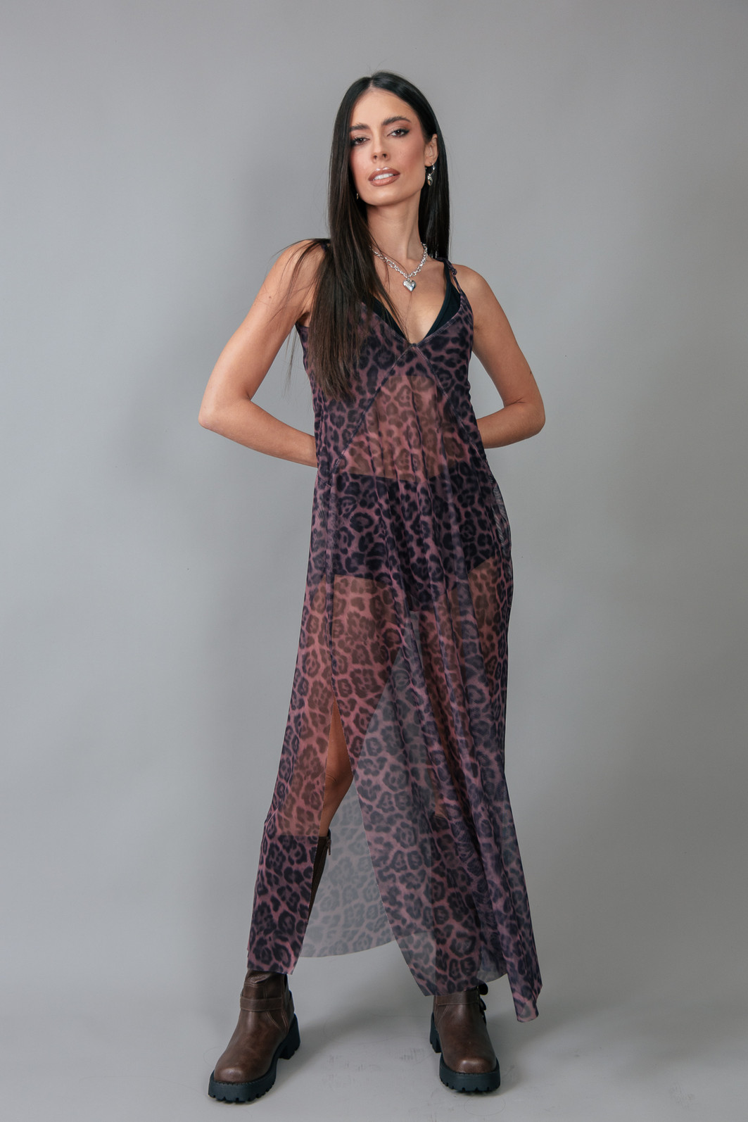 VESTIDO DE TULE TRANSPARENTE ONÇA NEW COM FUNDO ROSA VESTIDO DE TULE TRANSPARENTE ONÇA NEW COM FUNDO ROSA