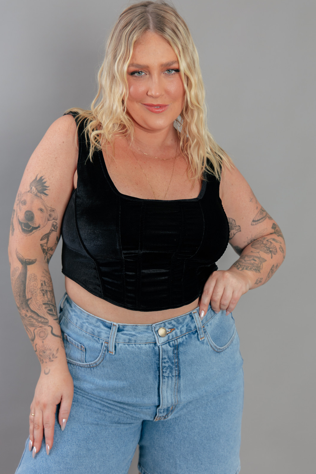 TOP CORPETE DE VELUDO PRETO