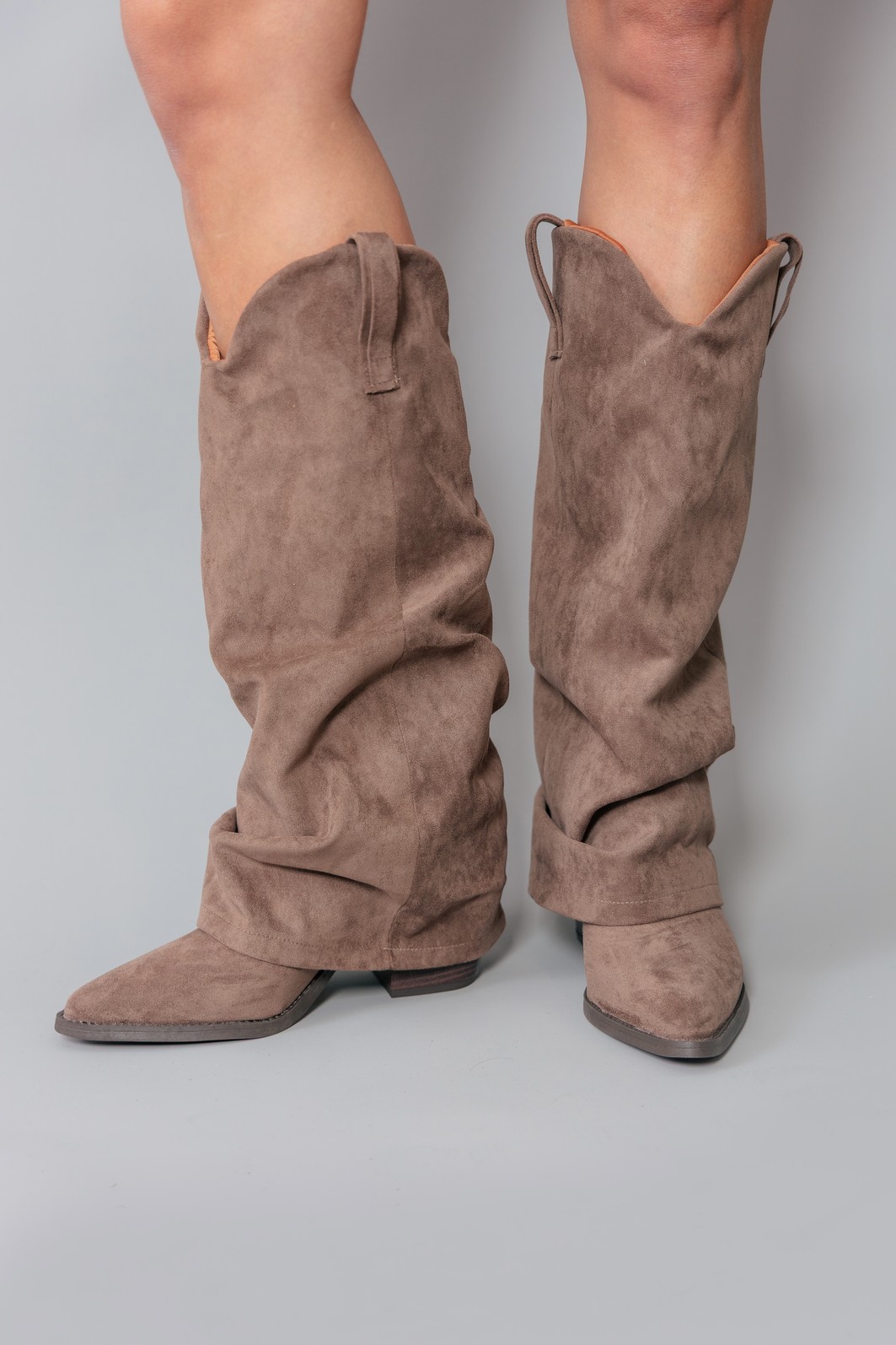 BOTA SLOUCHY SUEDE MARROM BOTA SLOUCHY SUEDE MARROM