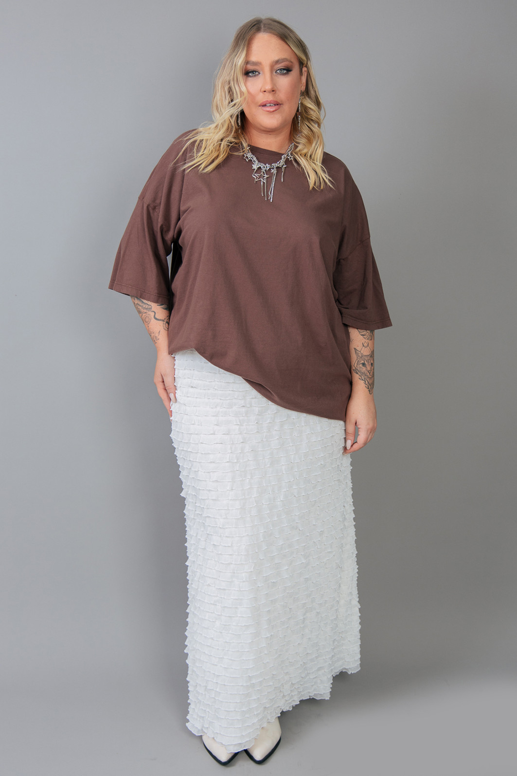 T-SHIRT OVERSIZED MARROM LISA BÁSICA