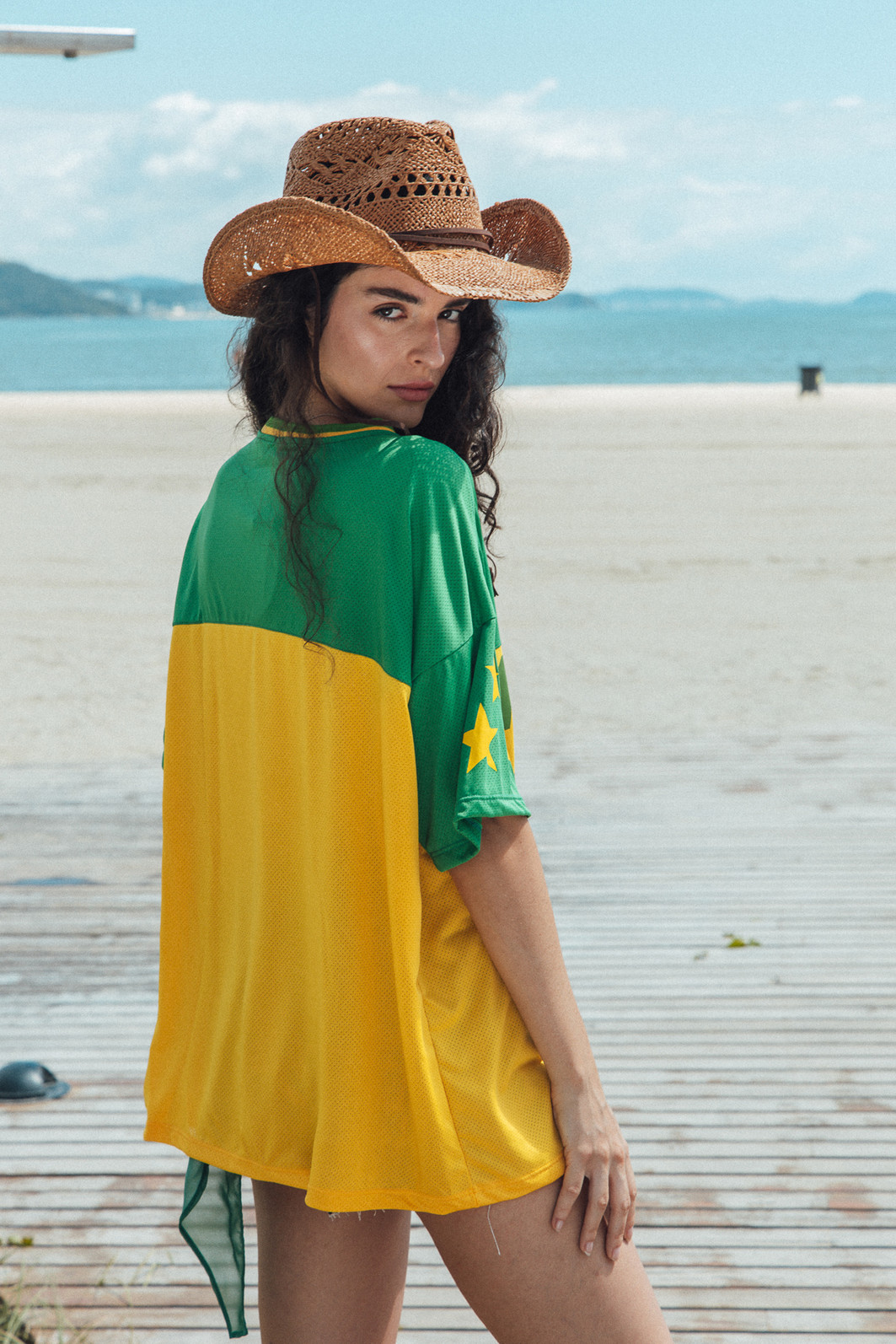 CAMISETA T-SHIRT ESPORTIVA BRASIL DECOTE V