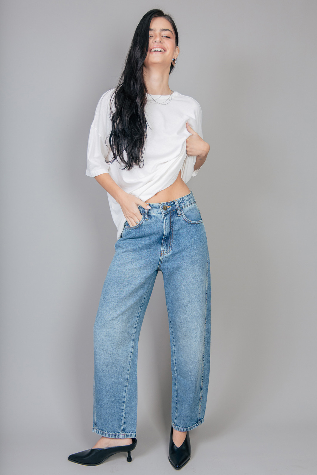 CALÇA JEANS BARREL CINTURA MÉDIA CALÇA JEANS BARREL CINTURA MÉDIA