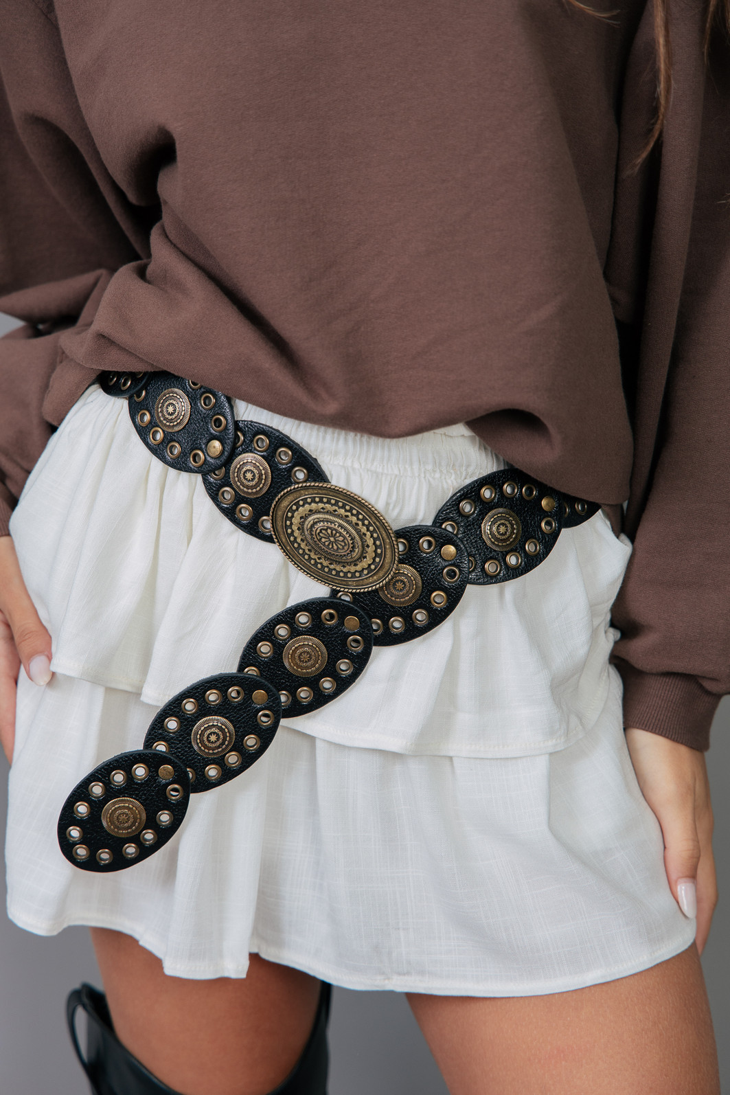 SHORT SAIA DE TECIDO COM LASTEX E BABADOS OFF WHITE SHORT SAIA DE TECIDO COM LASTEX E BABADOS OFF WHITE