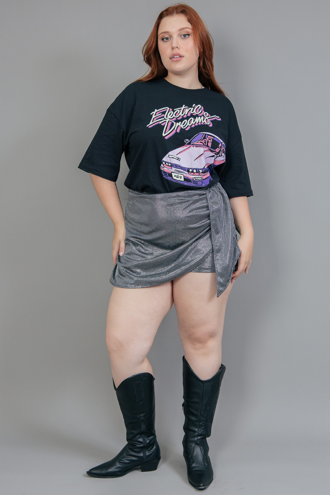 SHORT SAIA MALHA PRATA COM DETALHE FRENTE