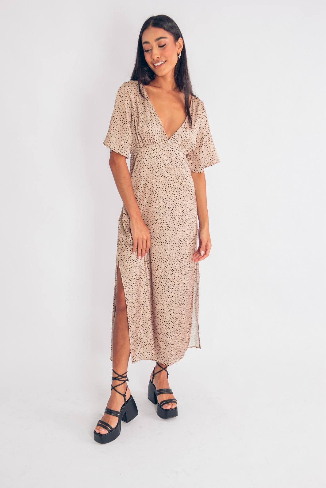 VESTIDO MIDI CETIM COM RACHA FESTIVAL VESTIDO MIDI CETIM COM RACHA FESTIVAL