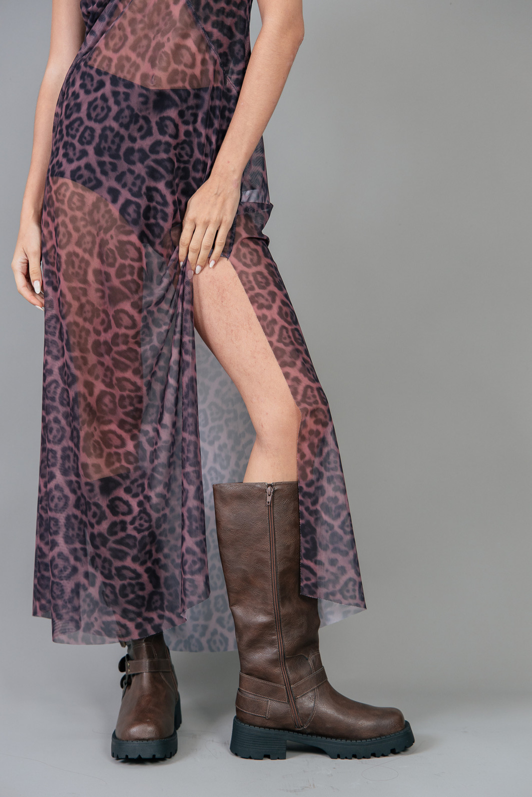 VESTIDO DE TULE TRANSPARENTE ONÇA NEW COM FUNDO ROSA VESTIDO DE TULE TRANSPARENTE ONÇA NEW COM FUNDO ROSA