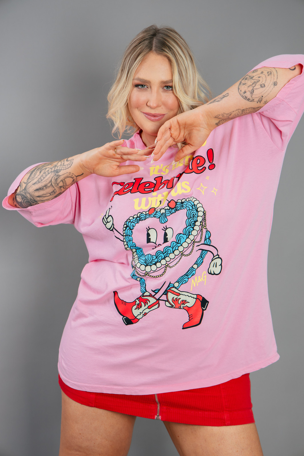 T-SHIRT OVERSIZED ROSA CELEBRATE T-SHIRT OVERSIZED ROSA CELEBRATE