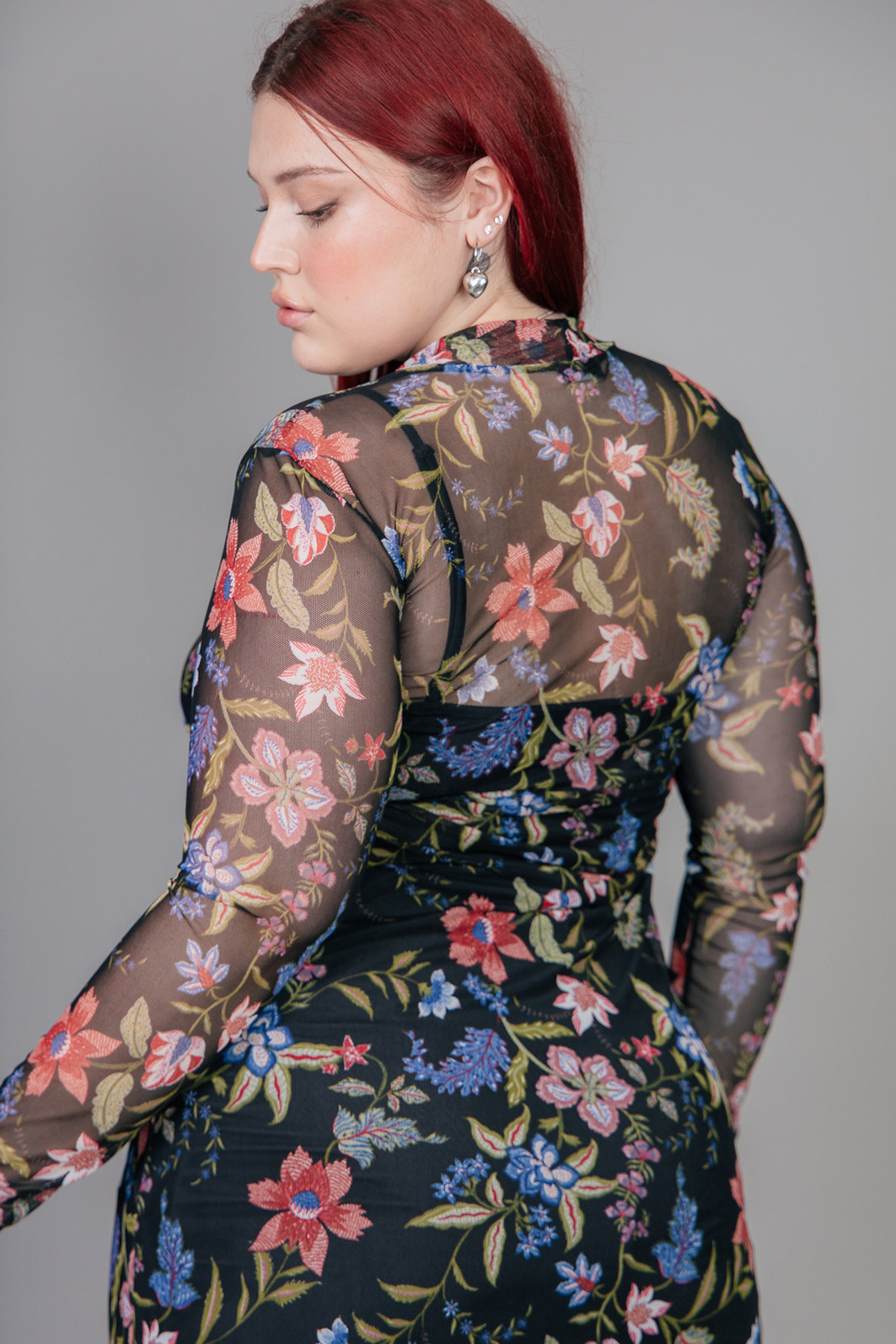 VESTIDO LONGO MANGA LONGA DE TULE ESTAMPADO FLORAL VESTIDO LONGO MANGA LONGA DE TULE ESTAMPADO FLORAL