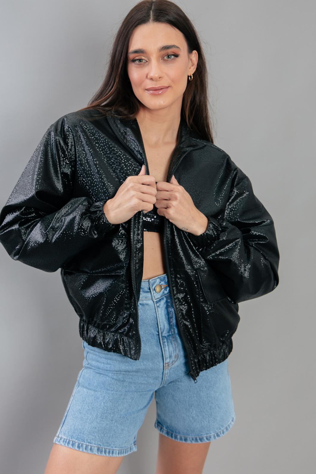 JAQUETA CORTA VENTO PRETO BRILHO JAQUETA CORTA VENTO PRETO BRILHO