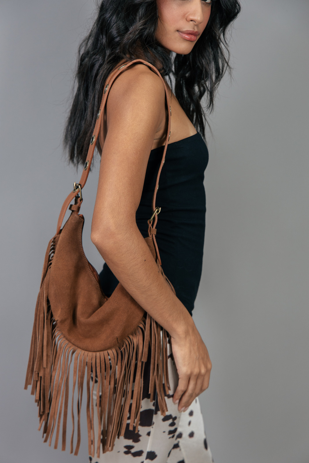 BOLSA CAMURÇA COM FRANJAS MARROM BOLSA CAMURÇA COM FRANJAS MARROM