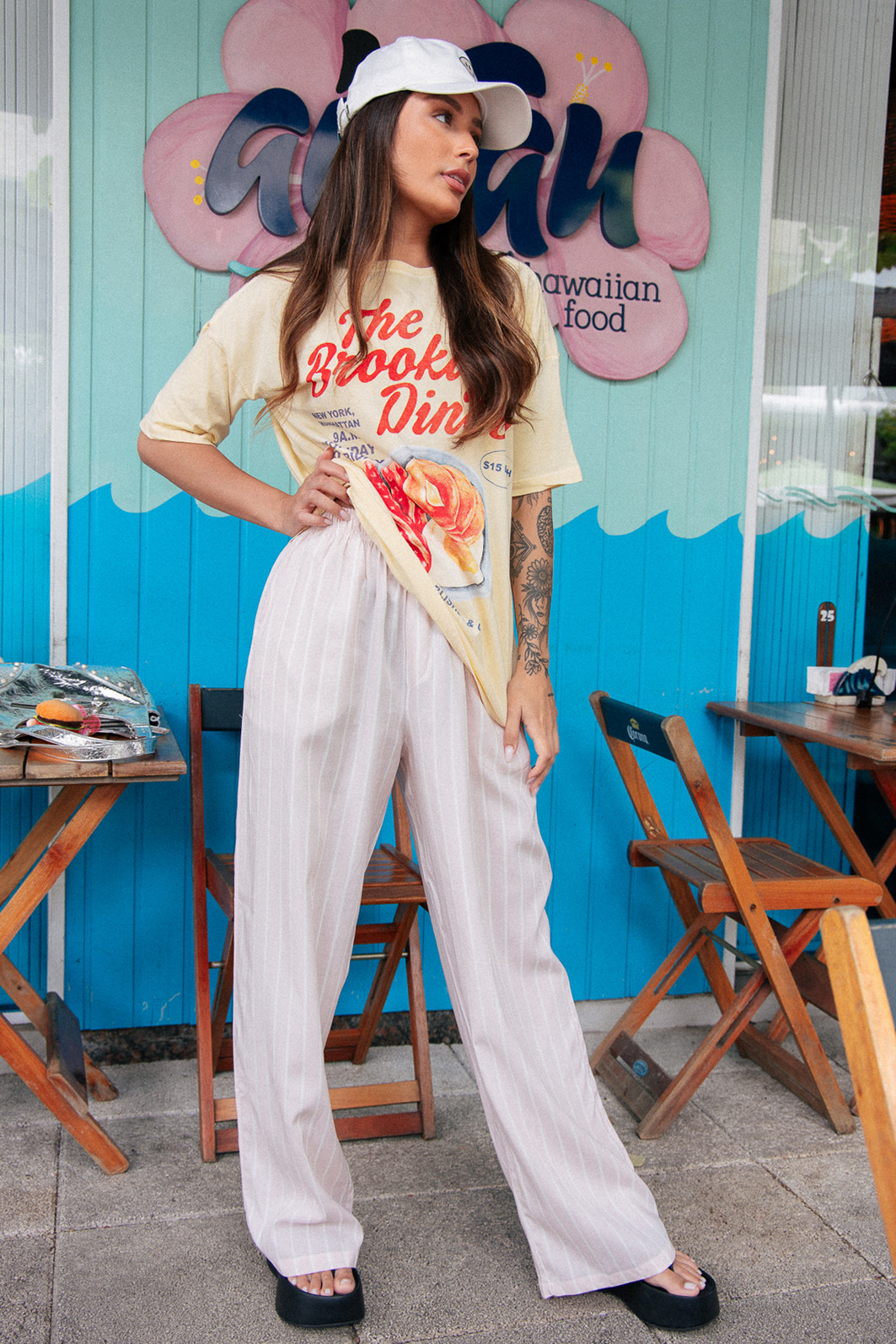 CALÇA SOLTINHA TECIDO LISTRADO ROSA