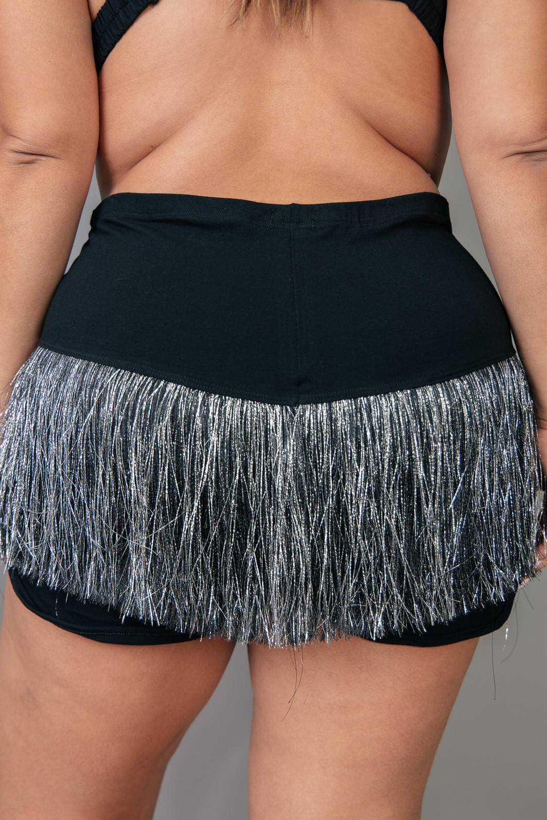 SHORT MINI HOT PANT DE COTTON PRETO COM FRANJAS GLOWGIRL SHORT MINI HOT PANT DE COTTON PRETO COM FRANJAS GLOWGIRL