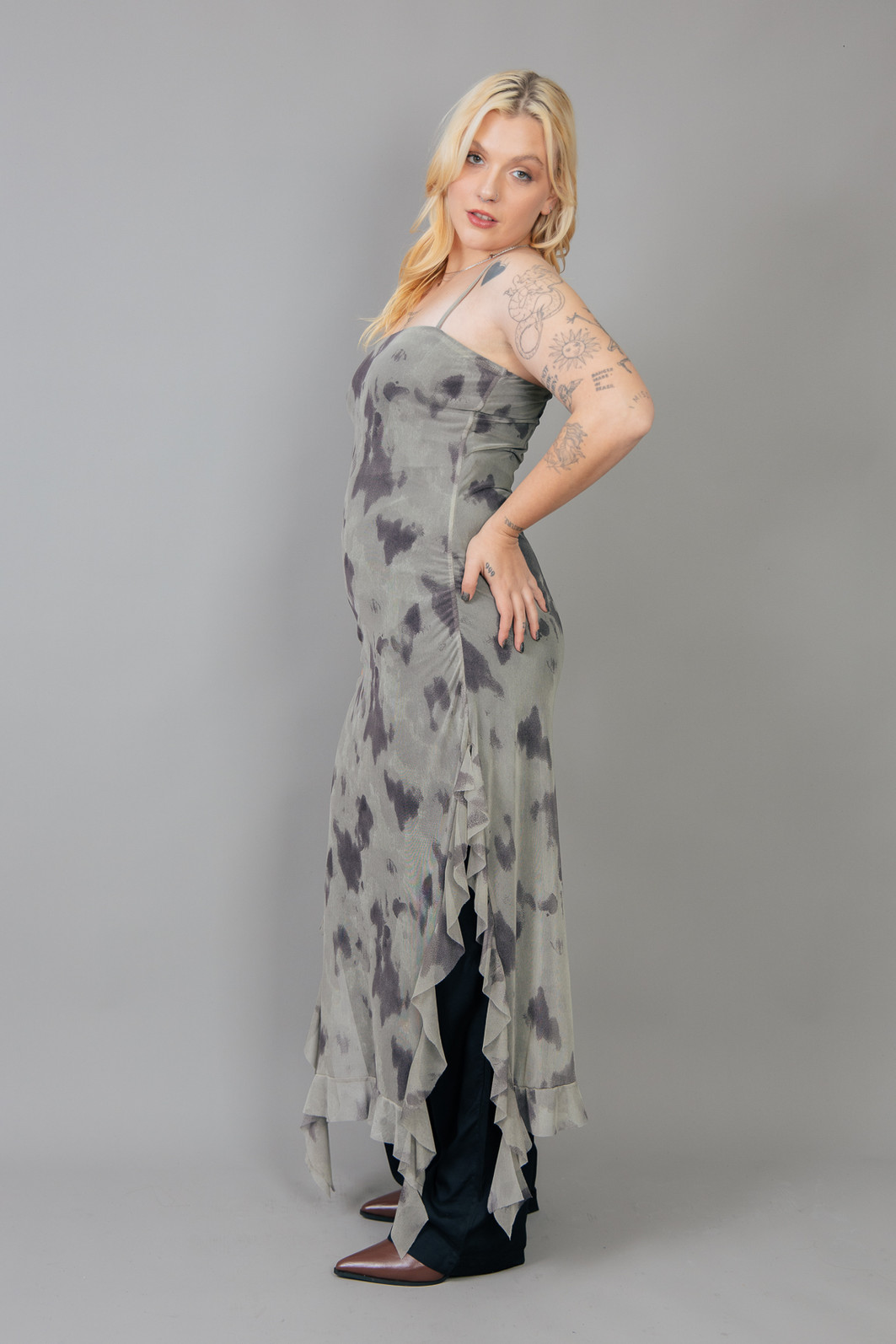 BLUSA DE TULE ESTAMPADO COM PONTAS BLUSA DE TULE ESTAMPADO COM PONTAS