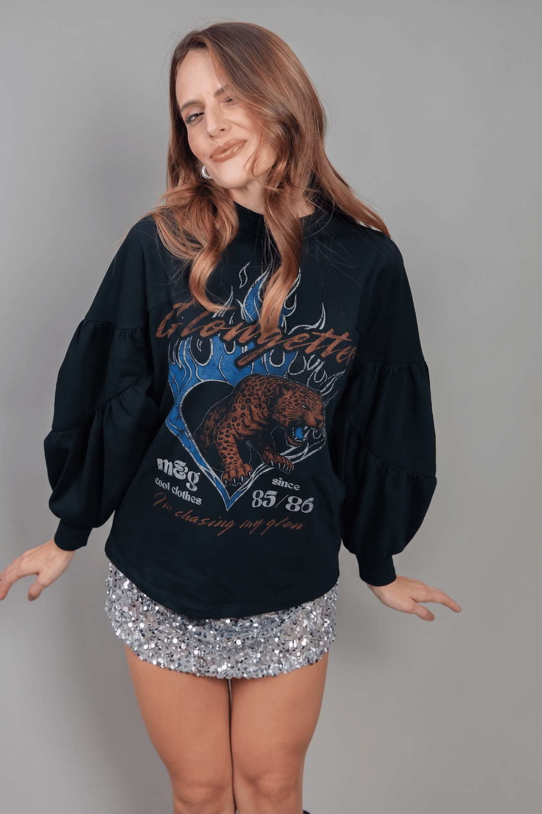 BLUSA MANGA LONGA AMPLA PRETA GLOWGETTER BLUSA MANGA LONGA AMPLA PRETA GLOWGETTER