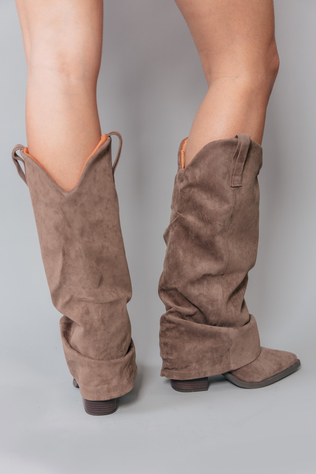 BOTA SLOUCHY SUEDE MARROM BOTA SLOUCHY SUEDE MARROM