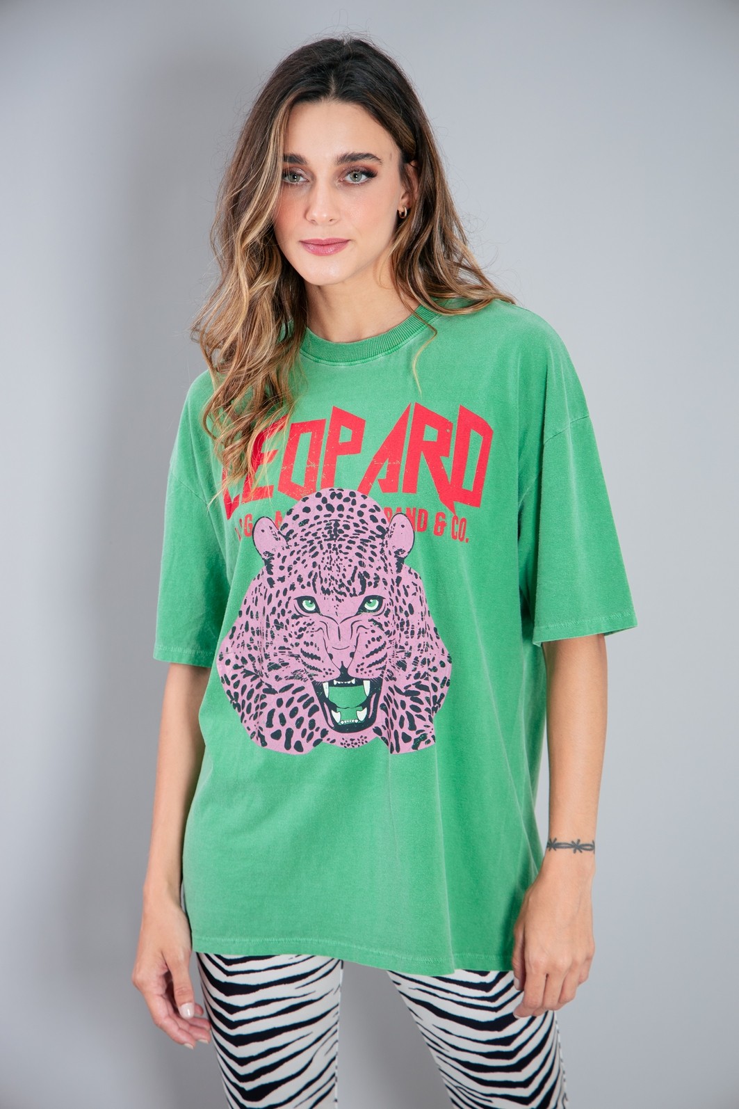 CAMISETA T-SHIRT VINTAGE VERDE LEOPARD CAMISETA T-SHIRT VINTAGE VERDE LEOPARD