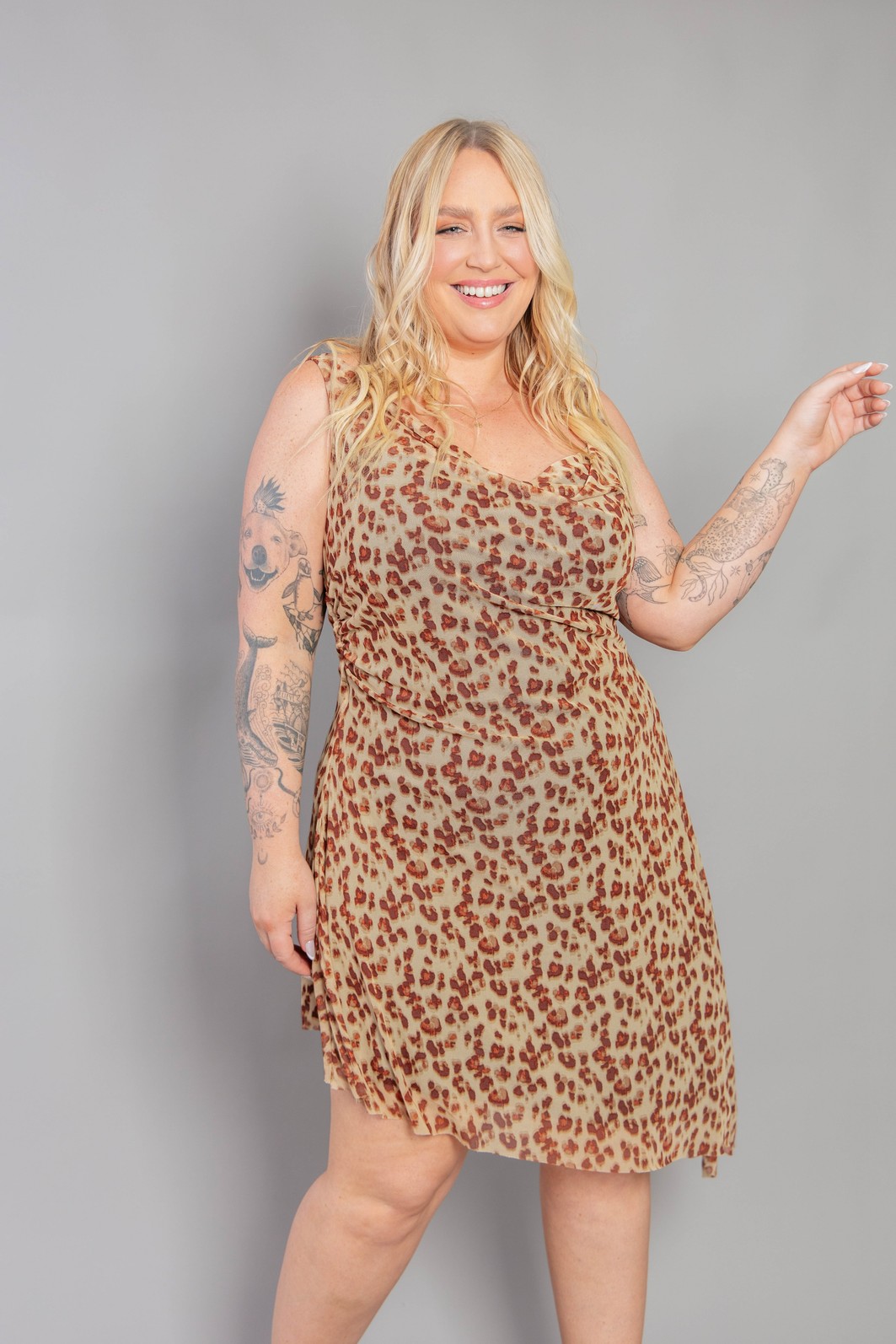 VESTIDO ASSIMÉTRICO DE TULE ANIMAL PRINT VESTIDO ASSIMÉTRICO DE TULE ANIMAL PRINT