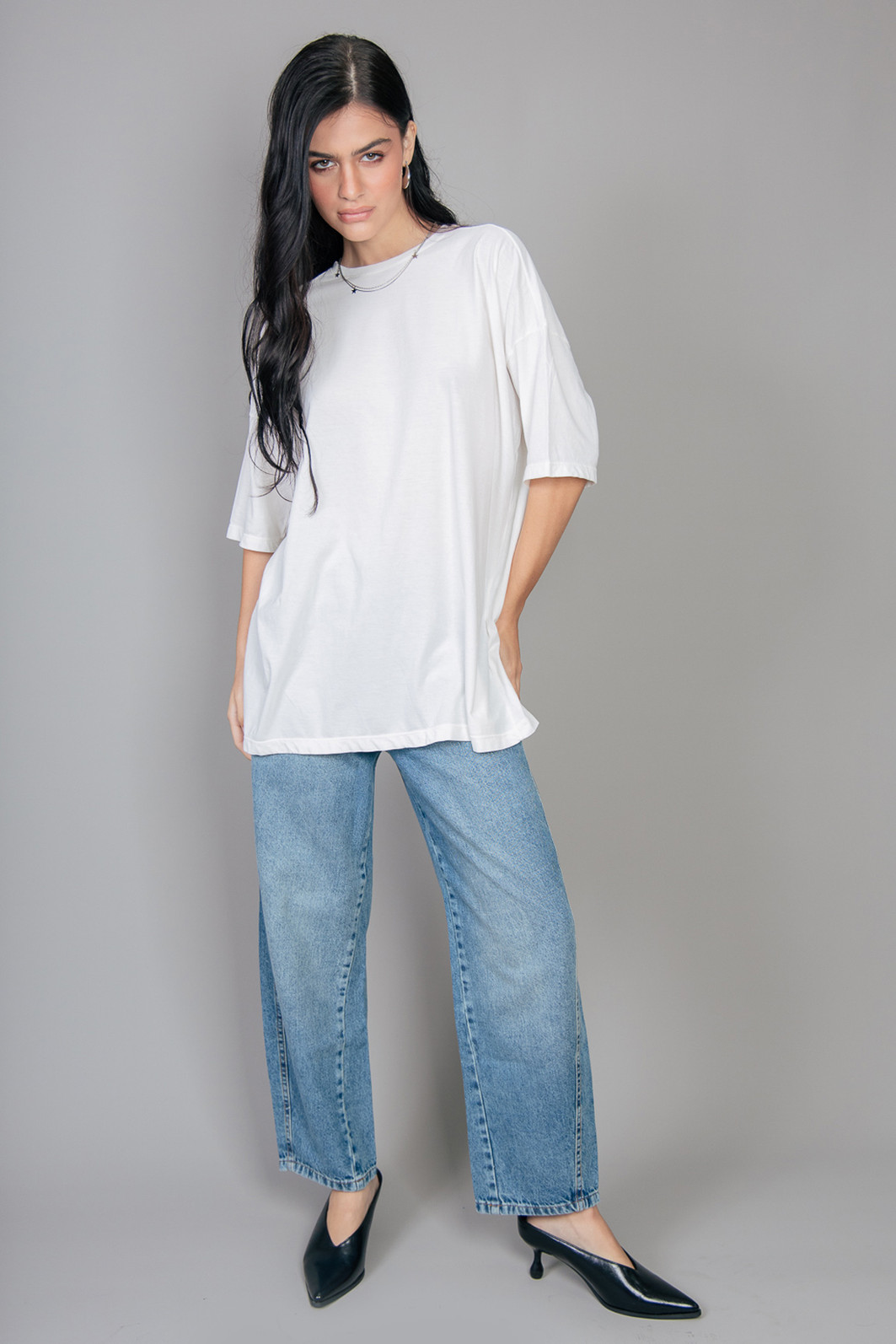 CAMISETA T-SHIRT OVERSIZED BÁSICA OFF WHTE CAMISETA T-SHIRT OVERSIZED BÁSICA OFF WHTE