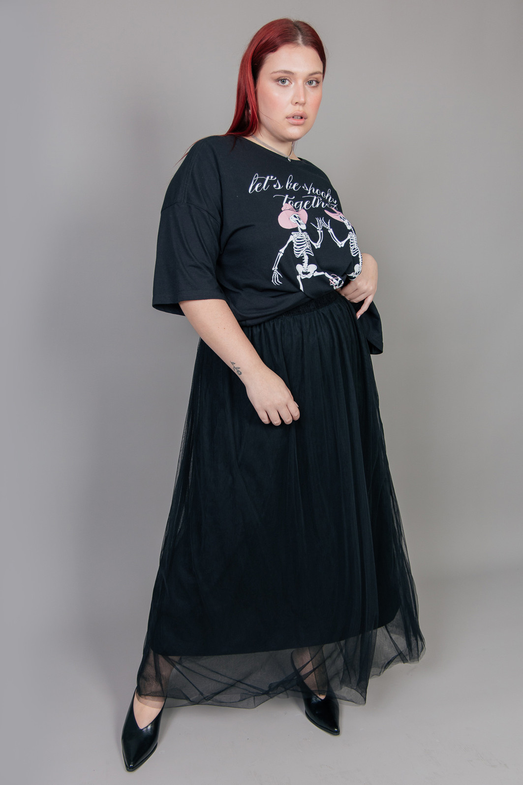 SAIA MIDI DE TULE PRETA COM FORRO SAIA MIDI DE TULE PRETA COM FORRO