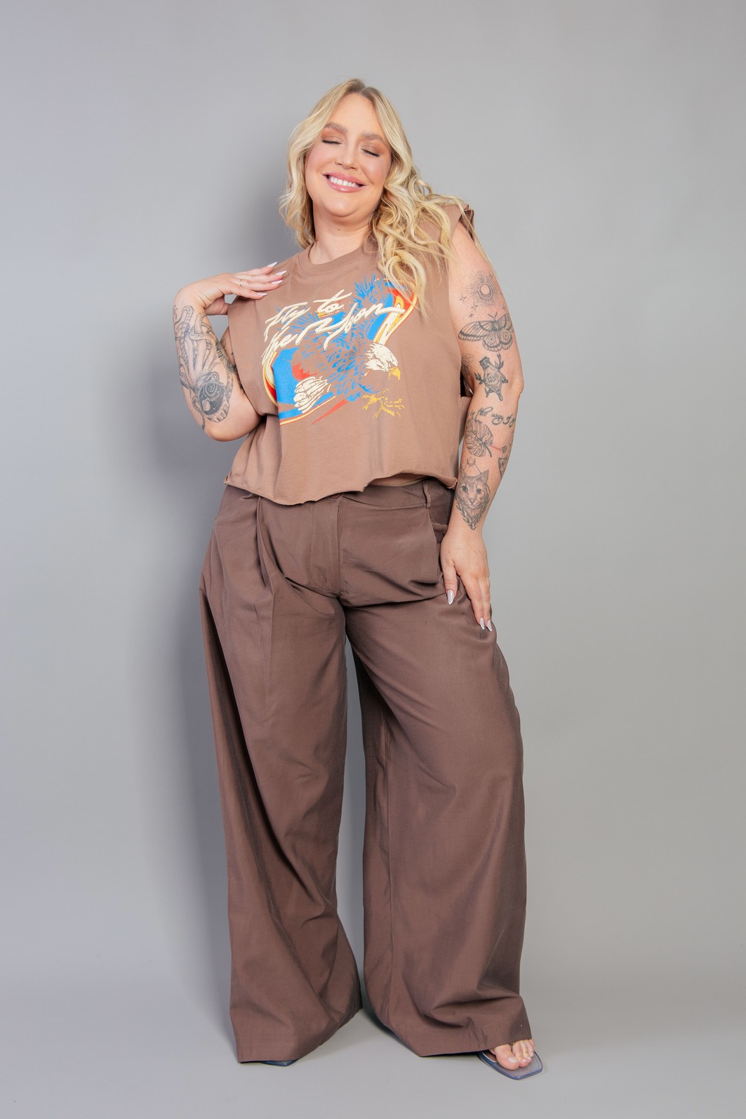 CALÇA ALFAIATARIA CINTURA BAIXA MARROM CALÇA ALFAIATARIA CINTURA BAIXA MARROM