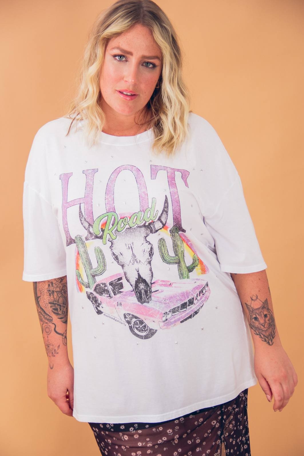 CAMISETA T-SHIRT VINTAGE BRANCA HOT ROAD