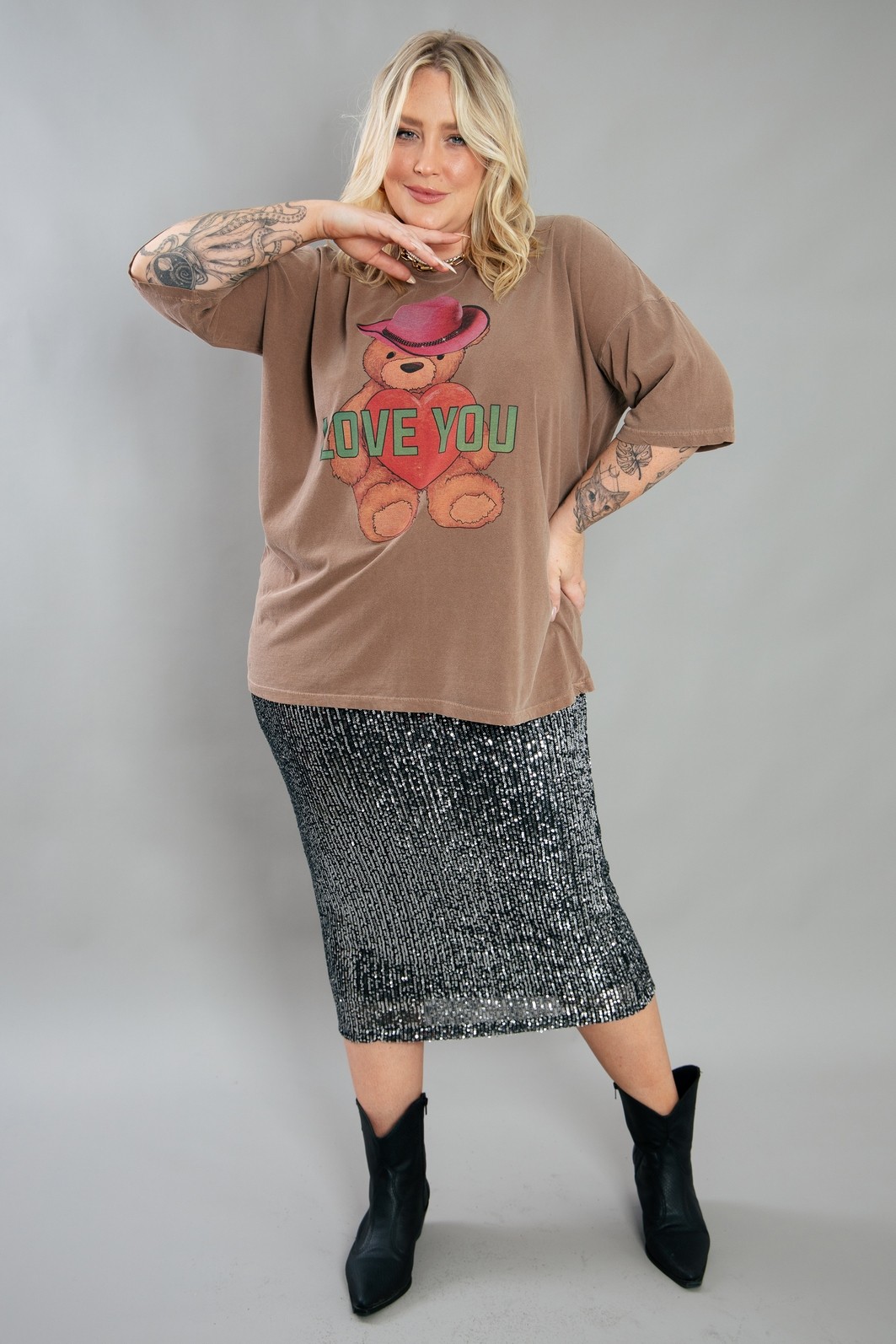 CAMISETA T-SHIRT OVERSIZED MARROM LOVE YOU CAMISETA T-SHIRT OVERSIZED MARROM LOVE YOU