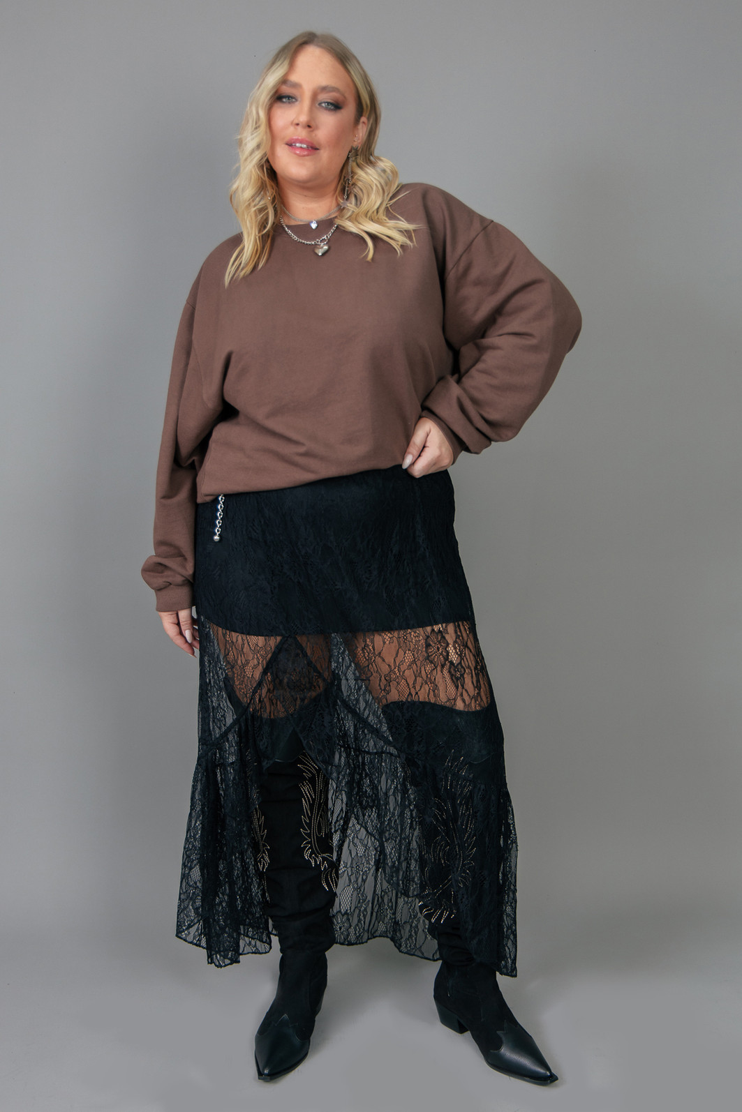 MOLETOM OVERSIZED MARROM BÁSICO MOLETOM OVERSIZED MARROM BÁSICO