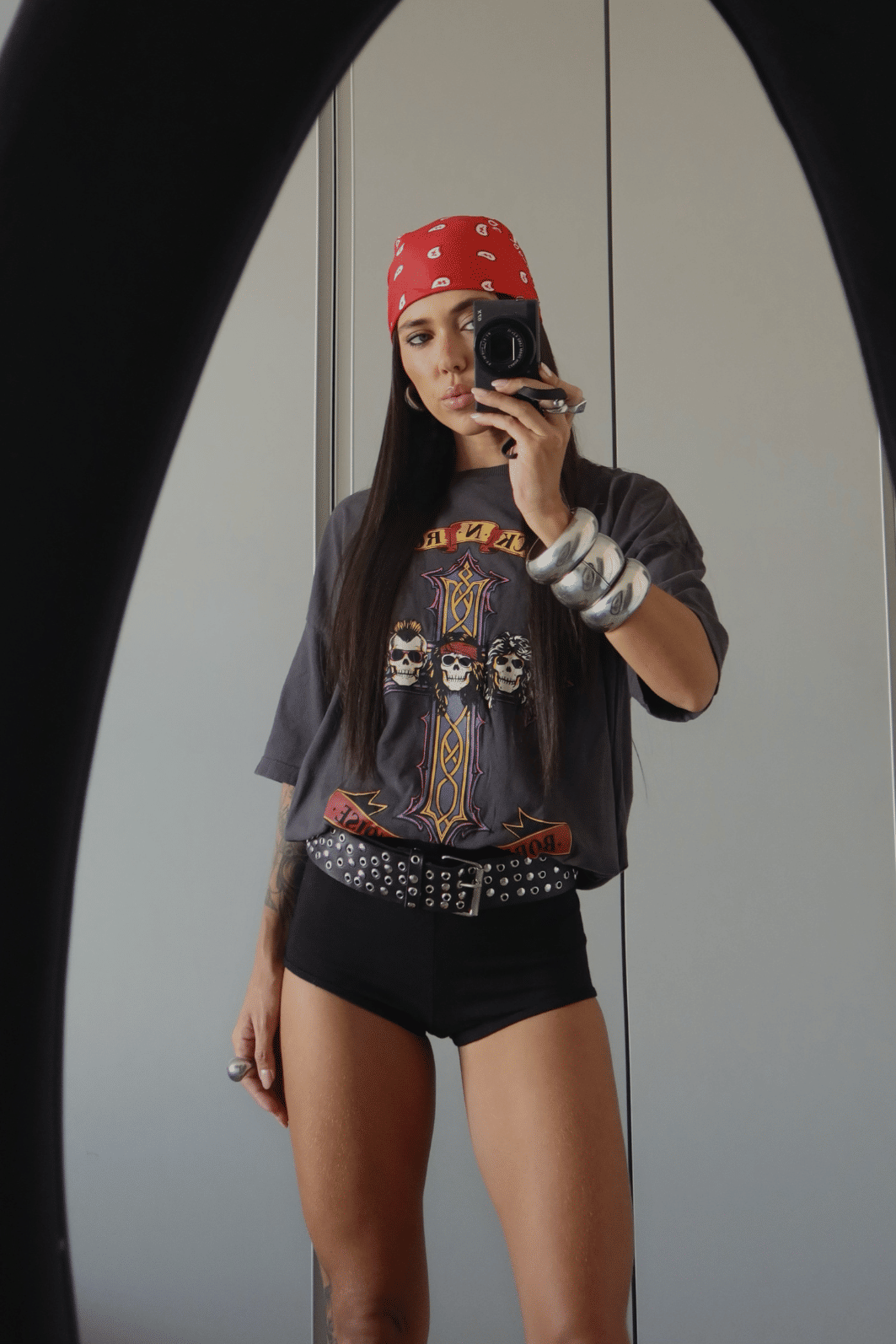 CAMISETA T-SHIRT OVERSIZED CINZA ROCK N GUNS CAMISETA T-SHIRT OVERSIZED CINZA ROCK N GUNS