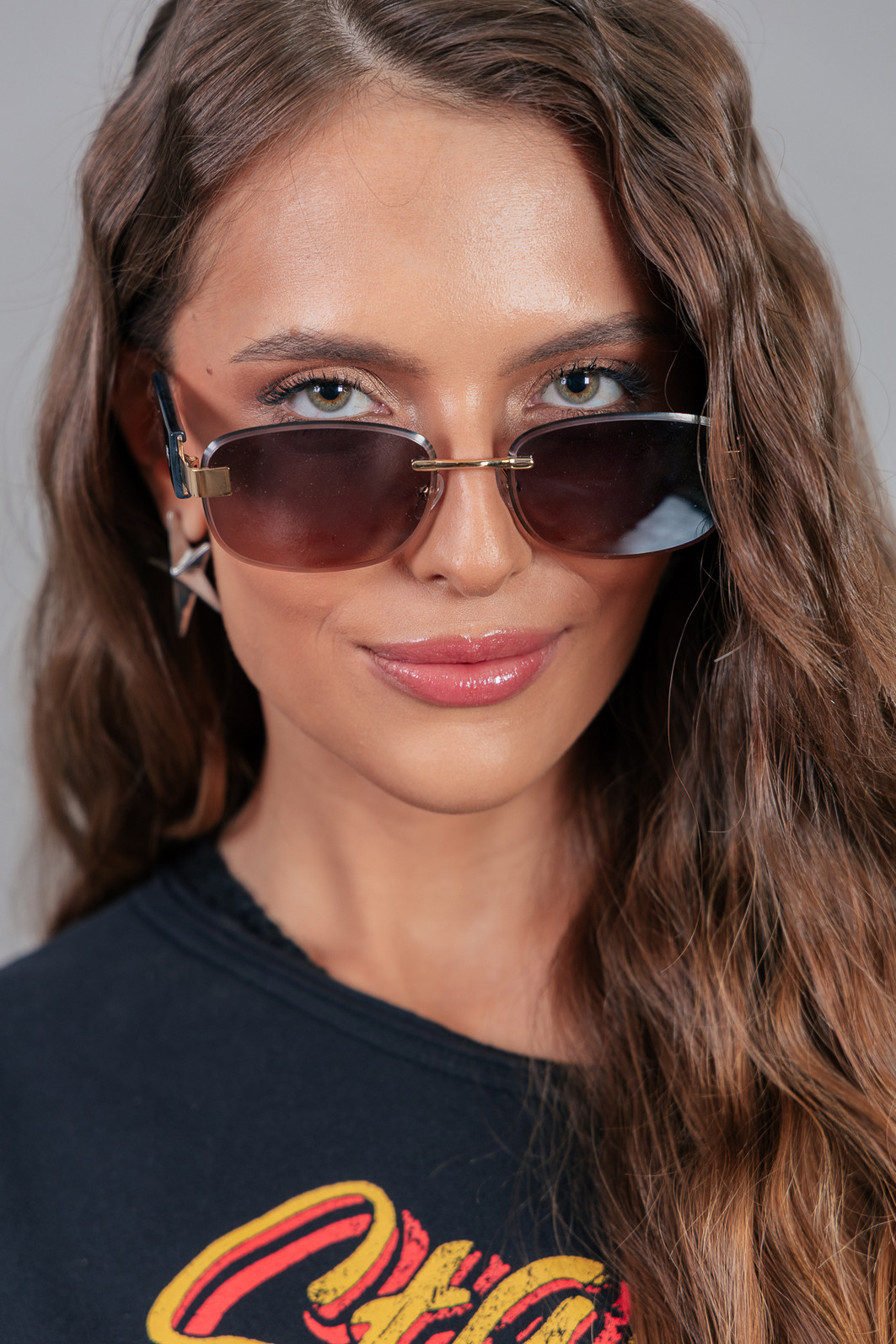 ÓCULOS QUADRADO DOURADO HASTE MARMORIZADA