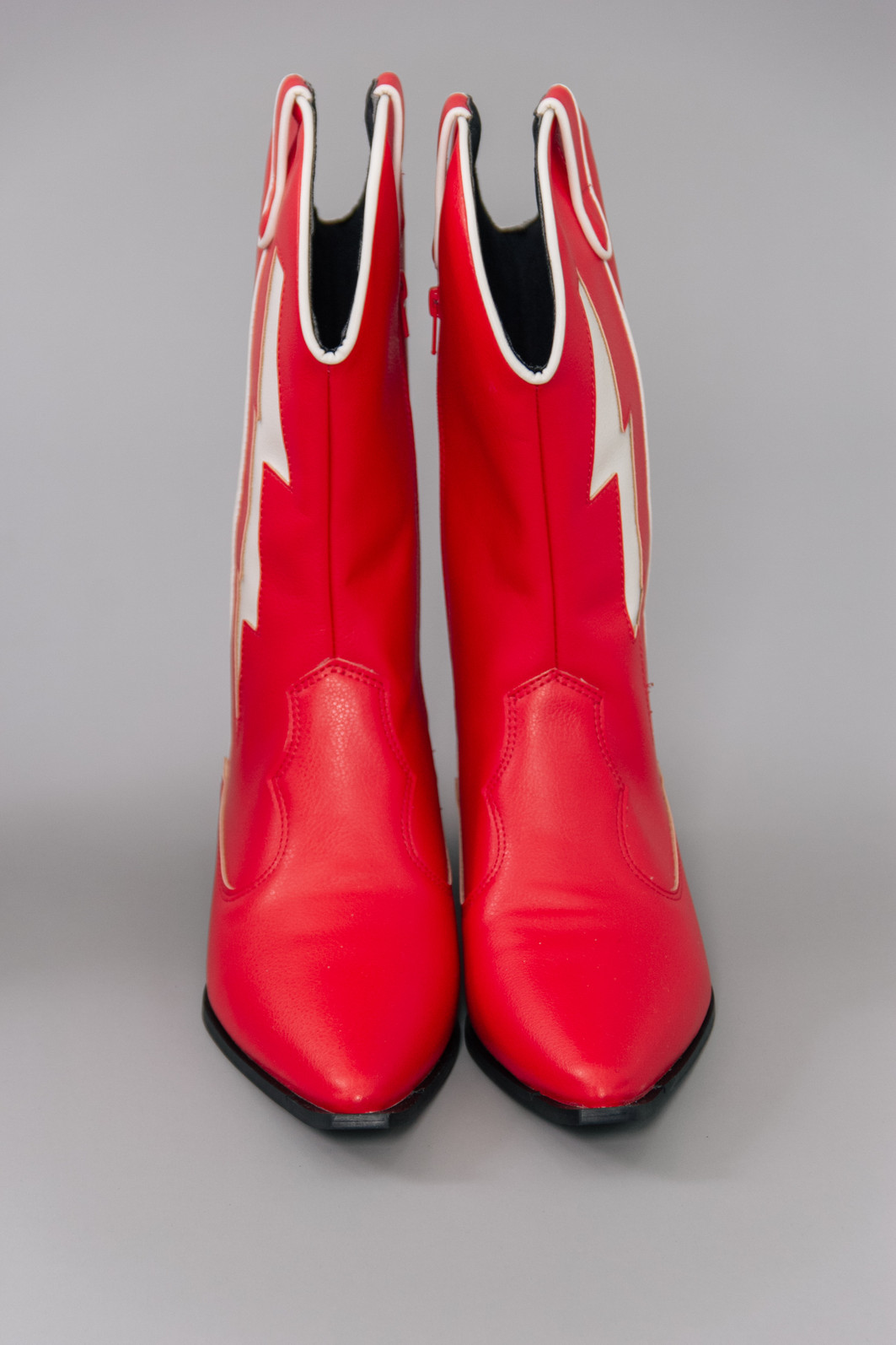 BOTA WESTERN COM RAIO VERMELHA BOTA WESTERN COM RAIO VERMELHA