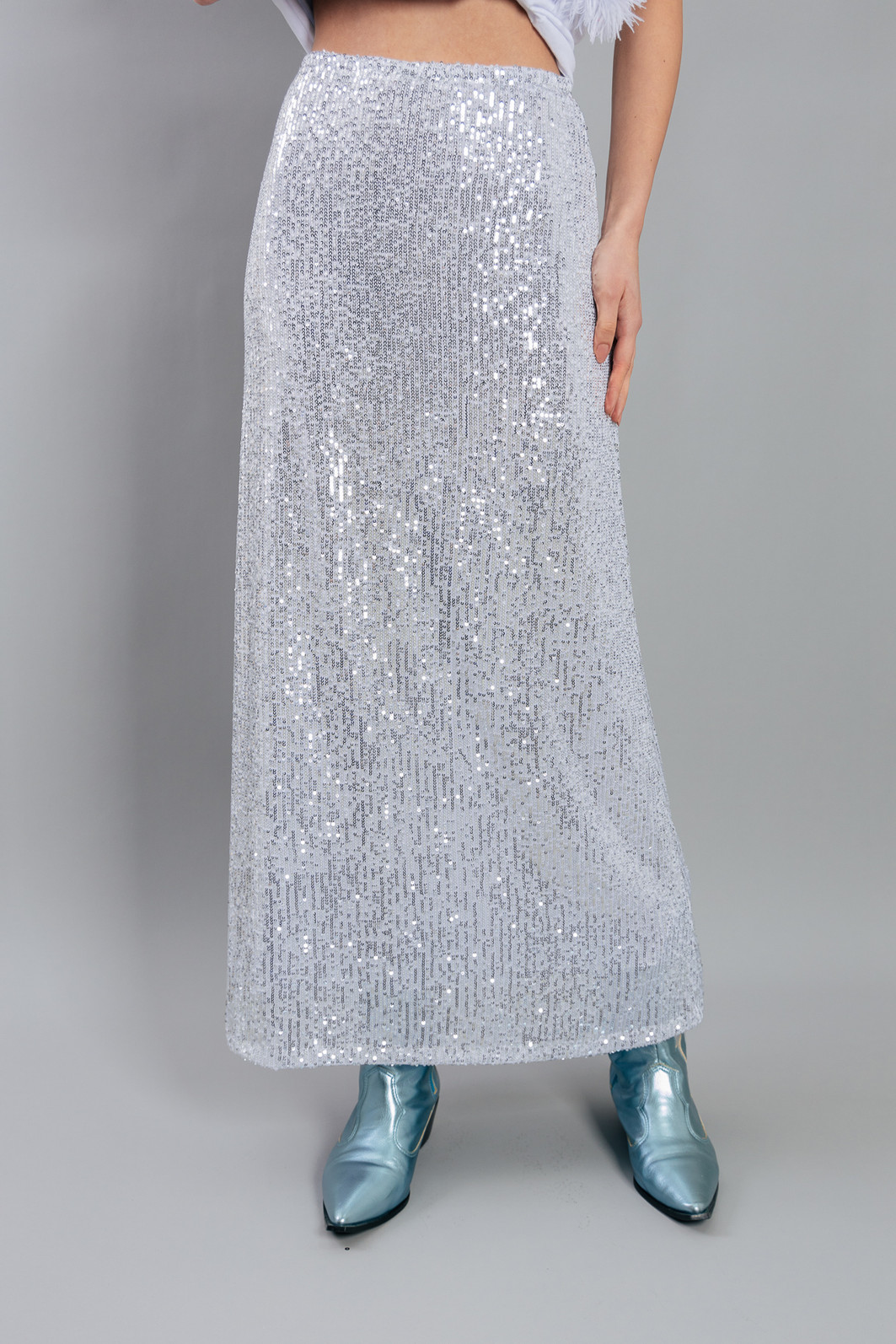 SAIA MIDI DE PAETÊ PRATA MILÃO SAIA MIDI DE PAETÊ PRATA MILÃO