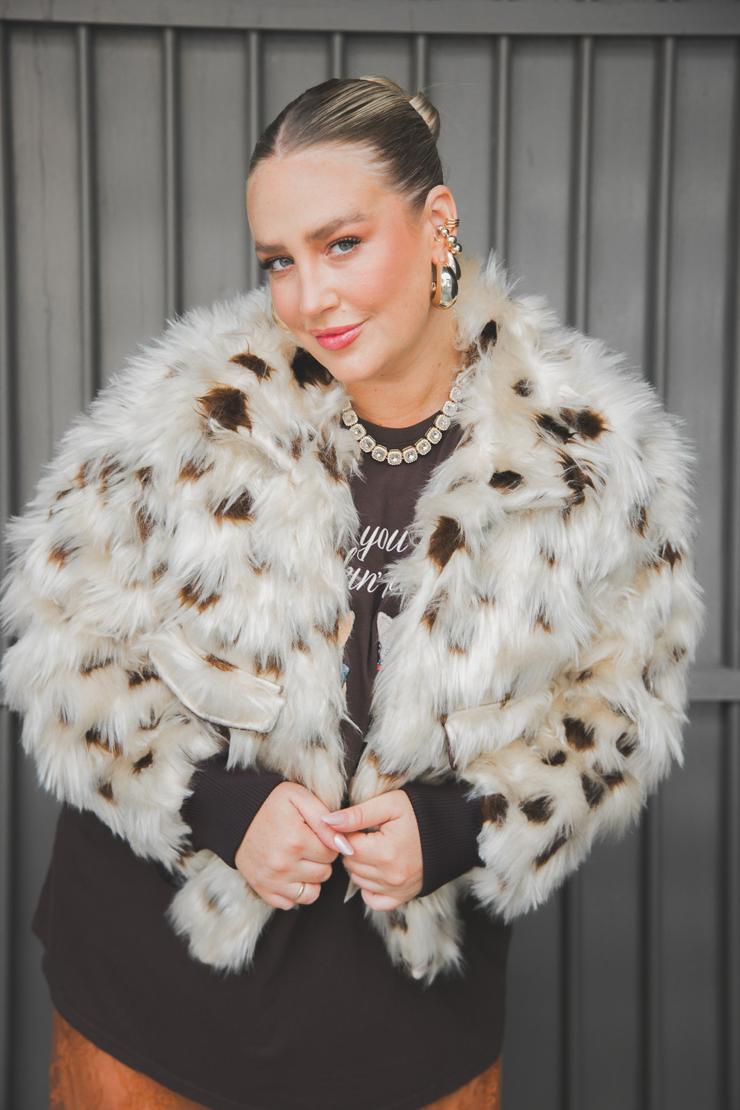 CASACO PELUCIADO COM ZÍPER BAMBI PRINT CASACO PELUCIADO COM ZÍPER BAMBI PRINT