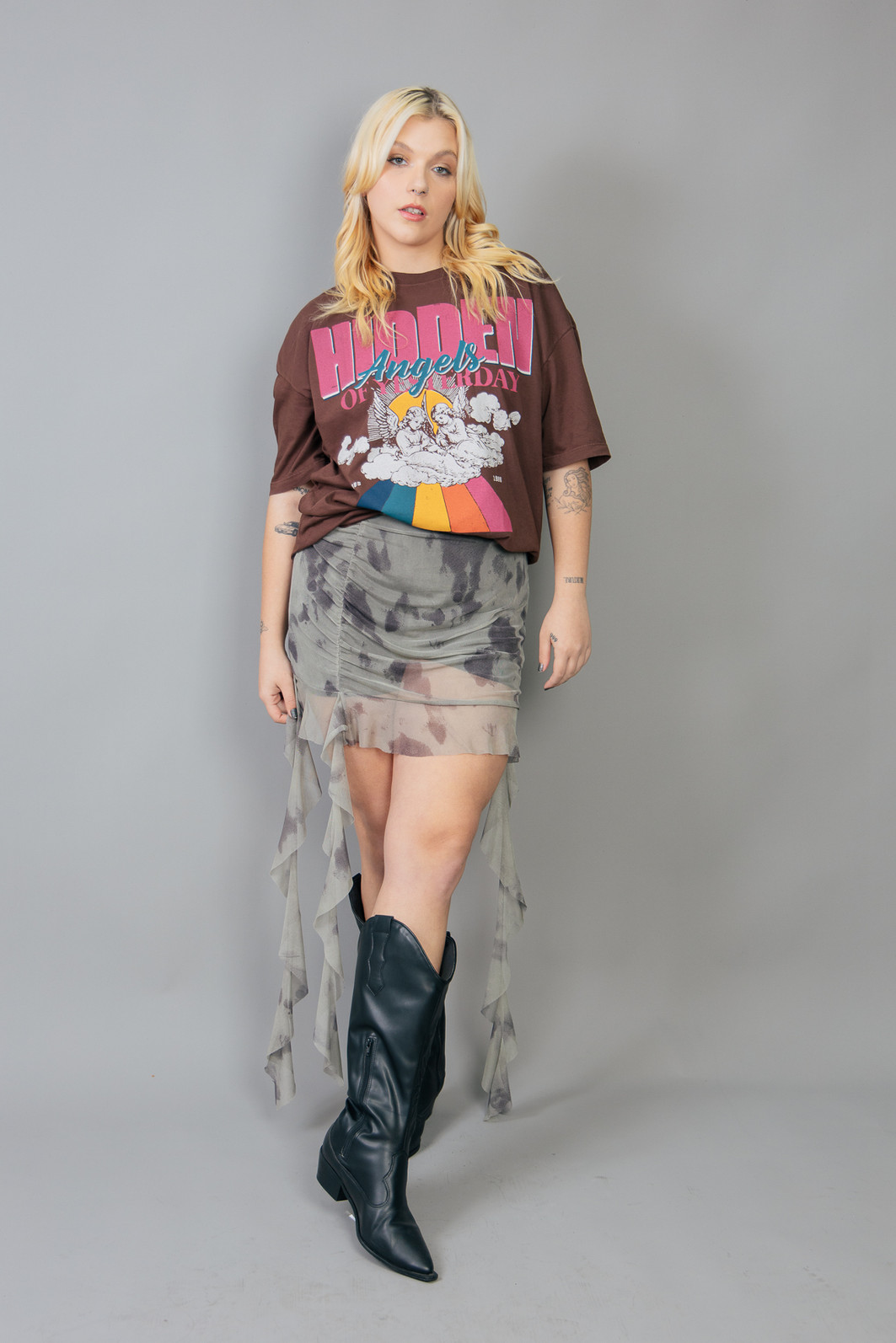 SHORT SAIA DE TULE ESTAMPADO COM PONTAS E BABADO