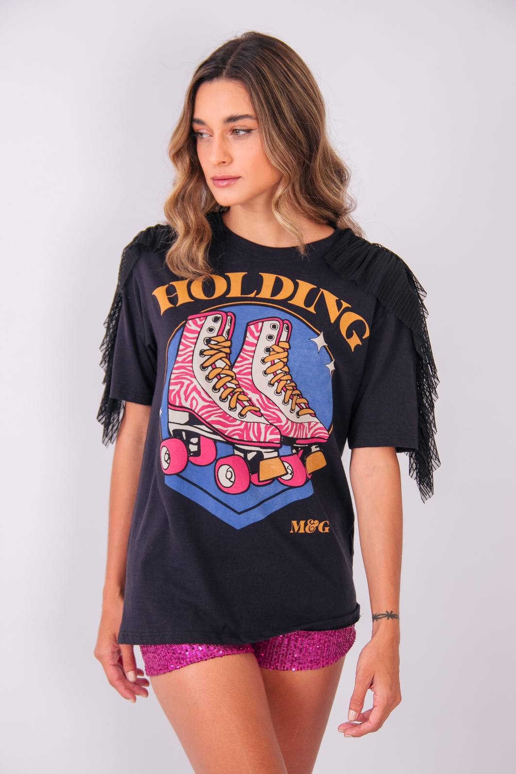 CAMISETA T-SHIRT COM OMBRO EM TULE HOLDING CAMISETA T-SHIRT COM OMBRO EM TULE HOLDING