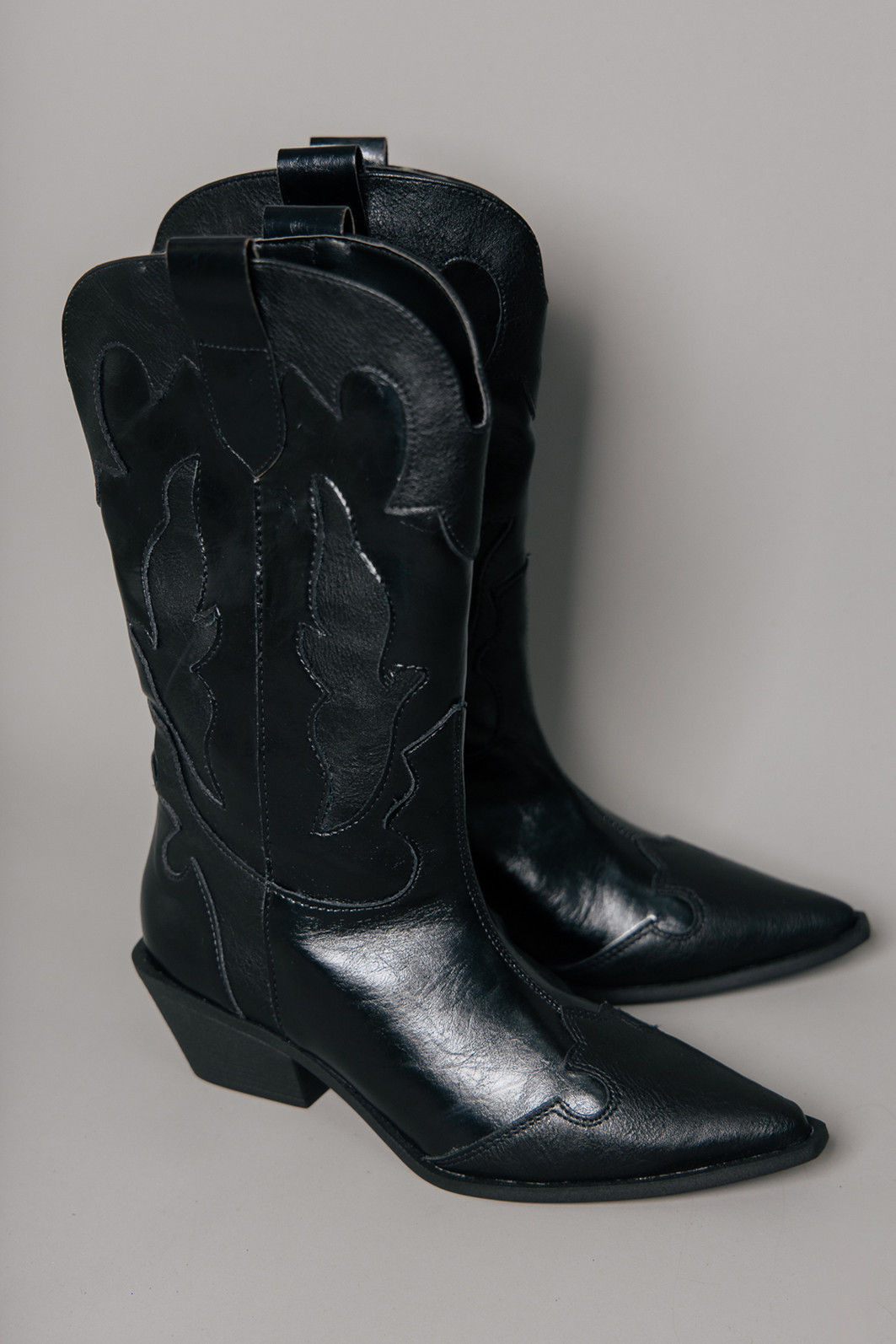 BOTA WESTERN COM BORDADO PRETA