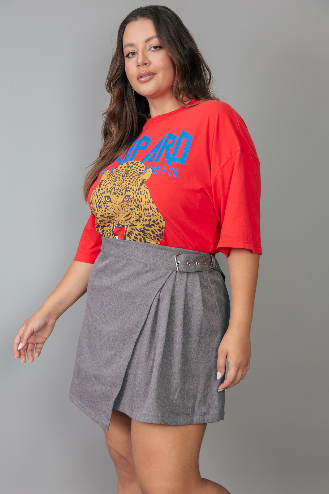 SAIA CINZA COM ILHOSES E FIVELAS SAIA CINZA COM ILHOSES E FIVELAS