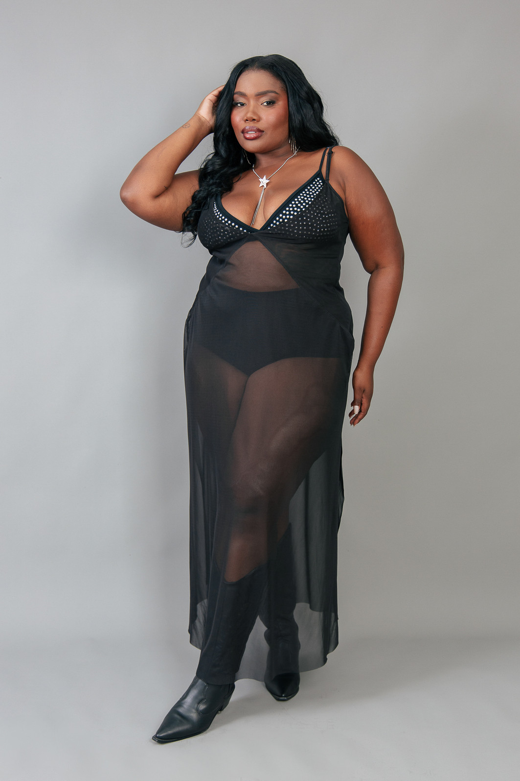 VESTIDO DE TULE TRANSPARENTE PRETO VESTIDO DE TULE TRANSPARENTE PRETO