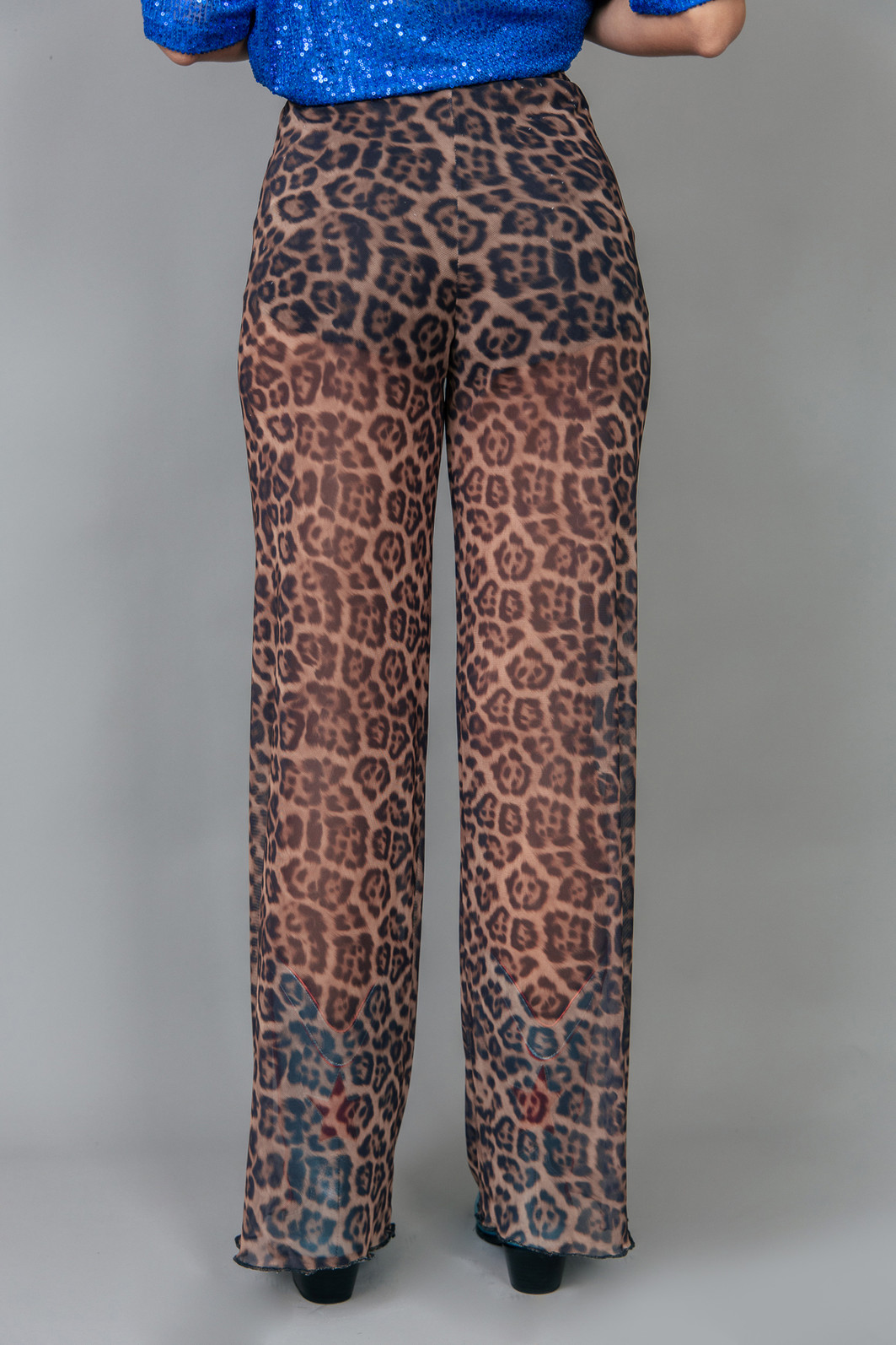 CALÇA ESTAMPA ONÇA NEW DE TULE COM FORRO CALÇA ESTAMPA ONÇA NEW DE TULE COM FORRO