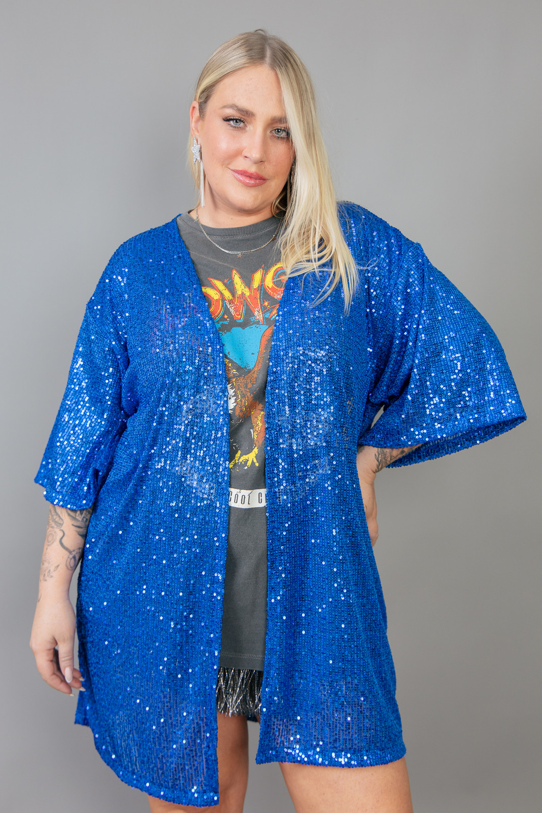 KIMONO COMPRIDO EM PAETÊ AZUL BORDADO PARTY ON