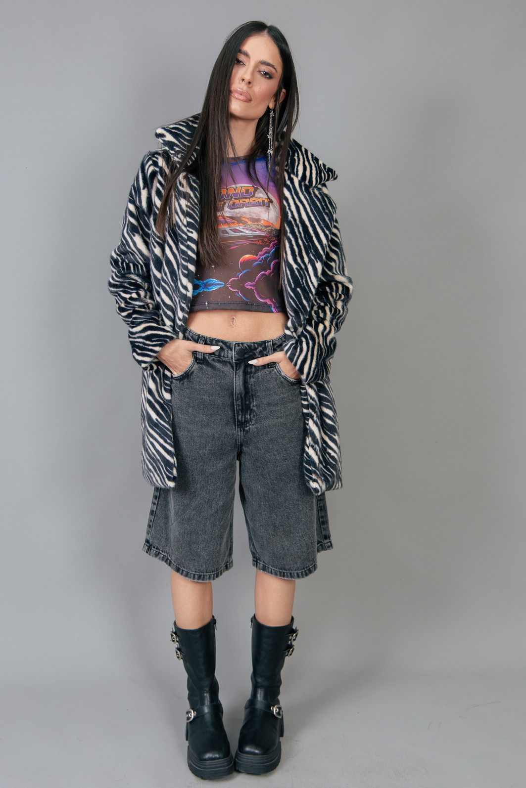 BERMUDA JORTS DE SARJA PRETA BERMUDA JORTS DE SARJA PRETA