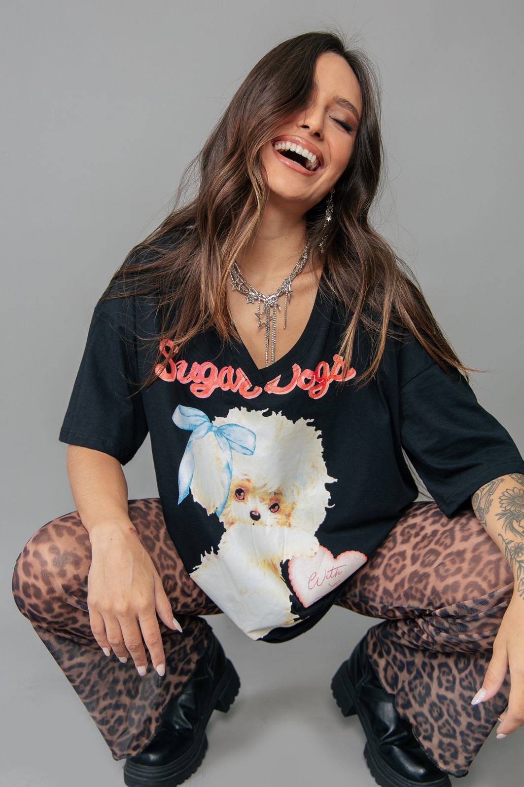 T-SHIRT OVERSIZED DECOTE V PRETA DOG