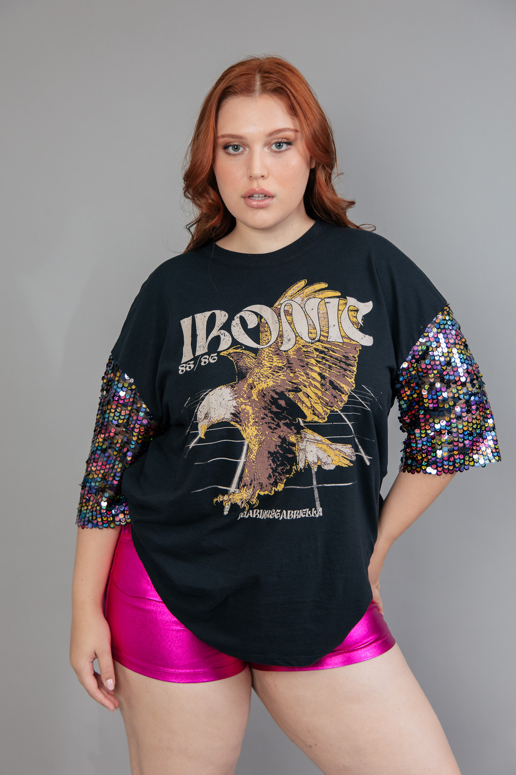 T-SHIRT VINTAGE COM MANGAS PAETÊ MULTICOLOR IRONIC T-SHIRT VINTAGE COM MANGAS PAETÊ MULTICOLOR IRONIC