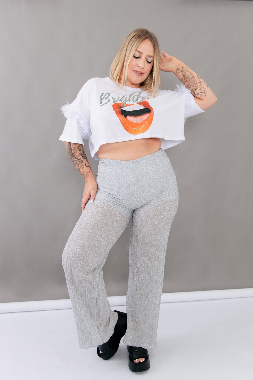 CROPPED BRANCA COM  PLUMAS NA CAVA BRIGHTEST CROPPED BRANCA COM  PLUMAS NA CAVA BRIGHTEST