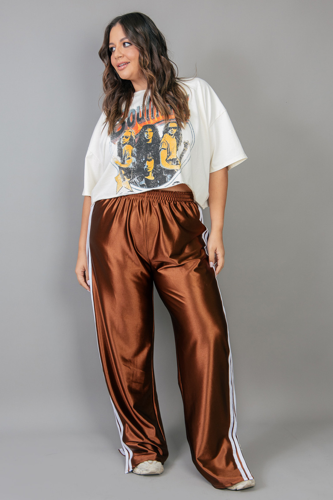 CALÇA SPORT MARROM COM LISTRAS CALÇA SPORT MARROM COM LISTRAS