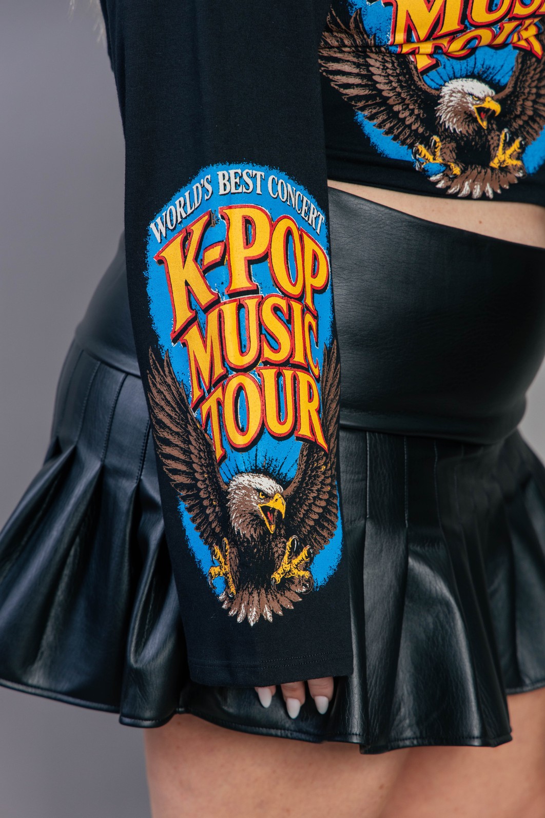 BLUSA SEM FRENTE MANGA LONGA PRETA K-POP BLUSA SEM FRENTE MANGA LONGA PRETA K-POP